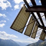 La Suisse est considérée parmi les meilleurs pour la régulation sur les énergies renouvelables (archives). KEYSTONE/JEAN-CHRISTOPHE BOTT
